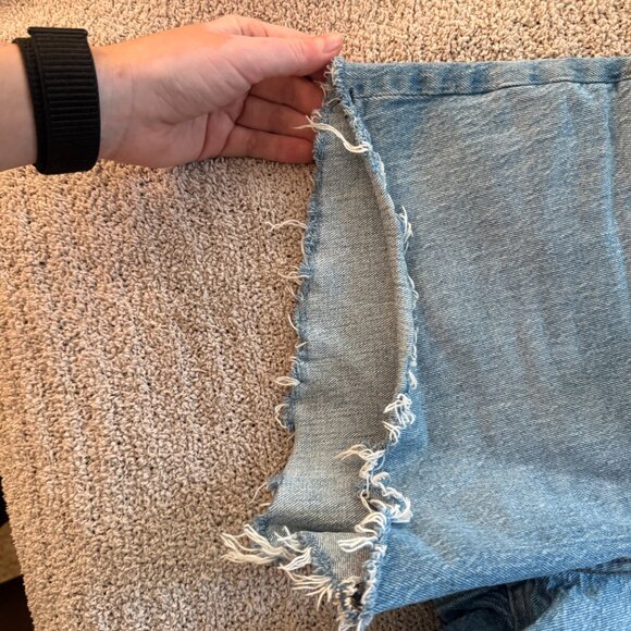 Abercrombie & Fitch Curve Love High Rise Dad Short - Picture 2 of 4